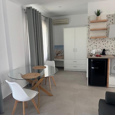 Podotas Group Otel Kamares  Dış mekan fotoğraf